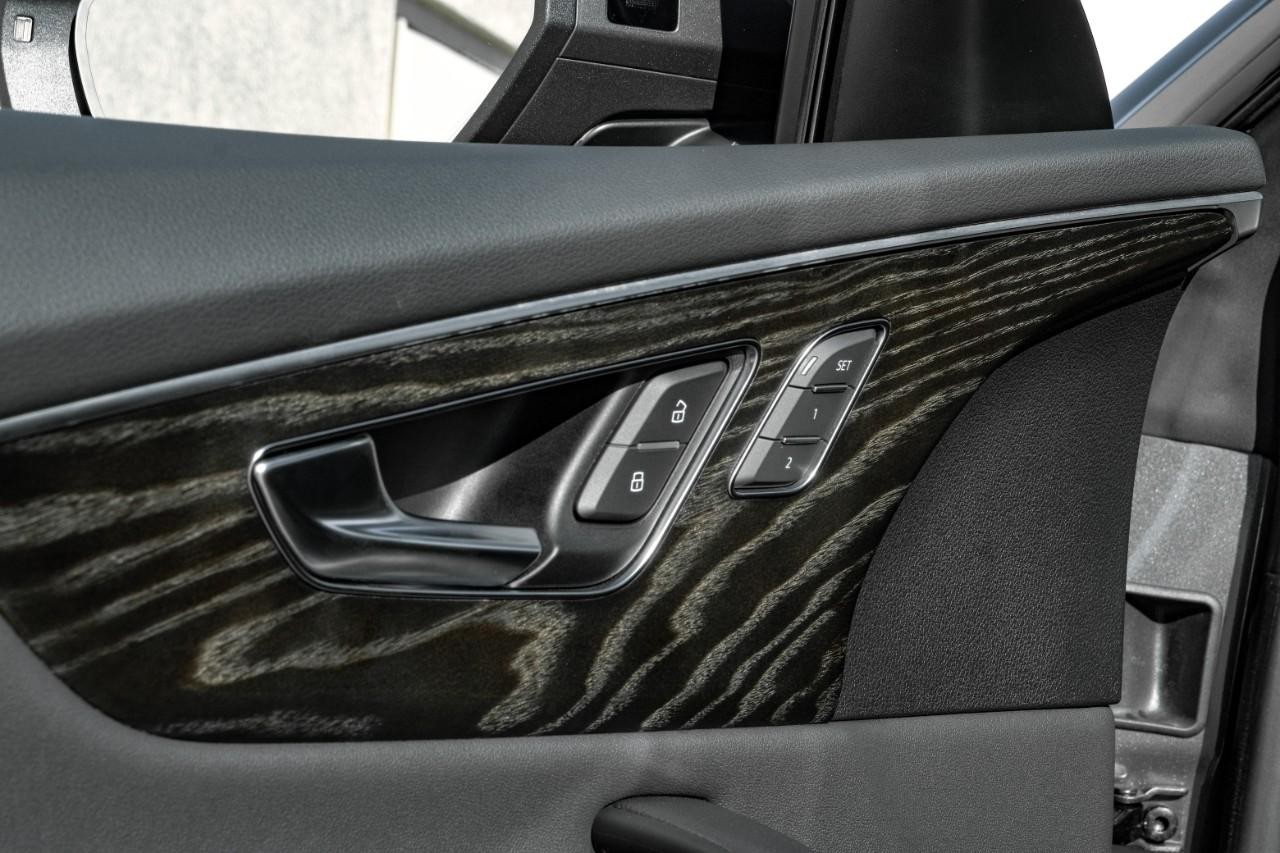 Audi Q8 Vehicle Main Gallery Image 41