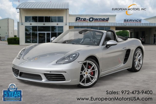 more details - porsche 718 boxster