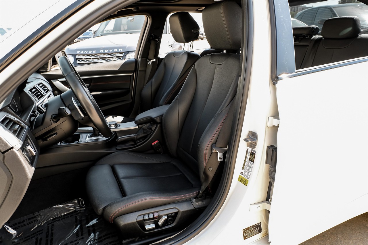 BMW 3 Series Vehicle Main Gallery Image 04
