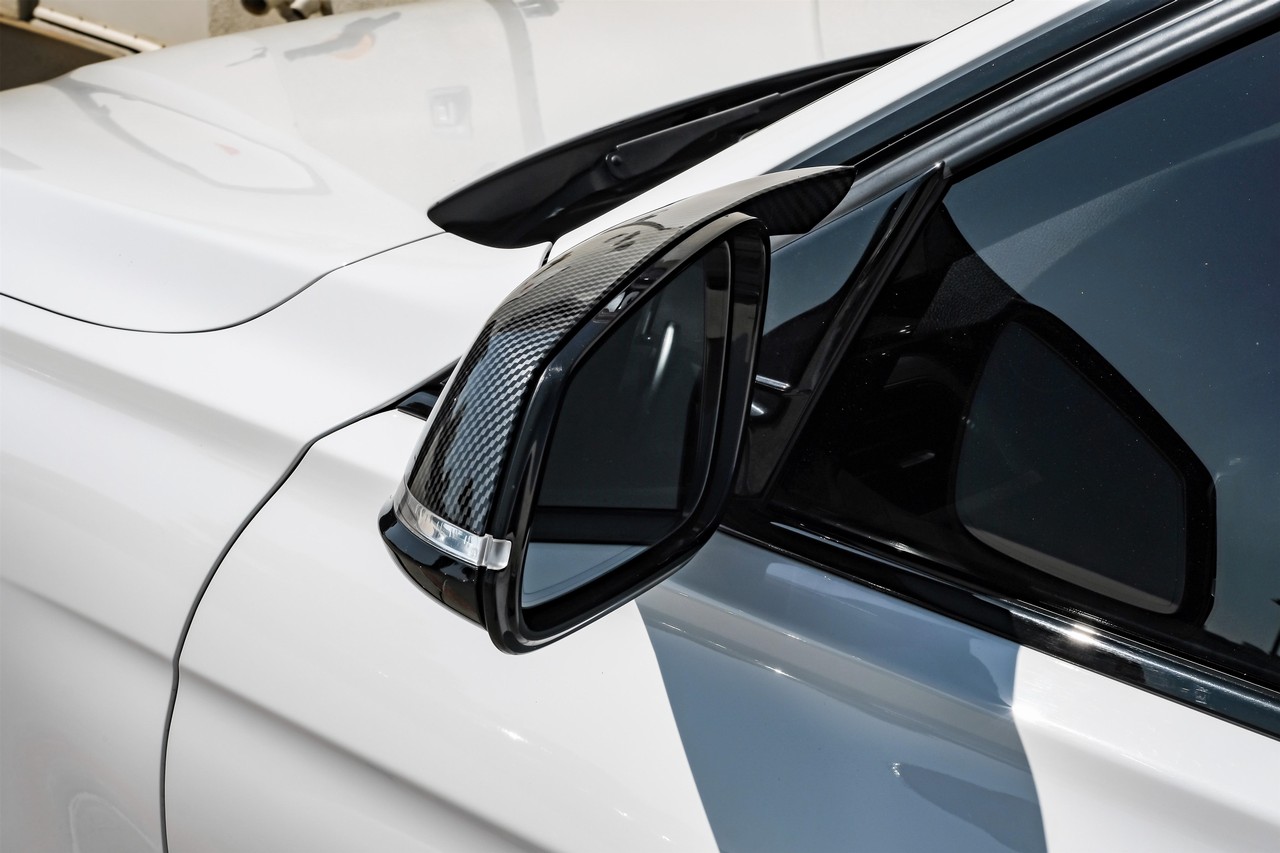 BMW 3 Series Vehicle Main Gallery Image 44