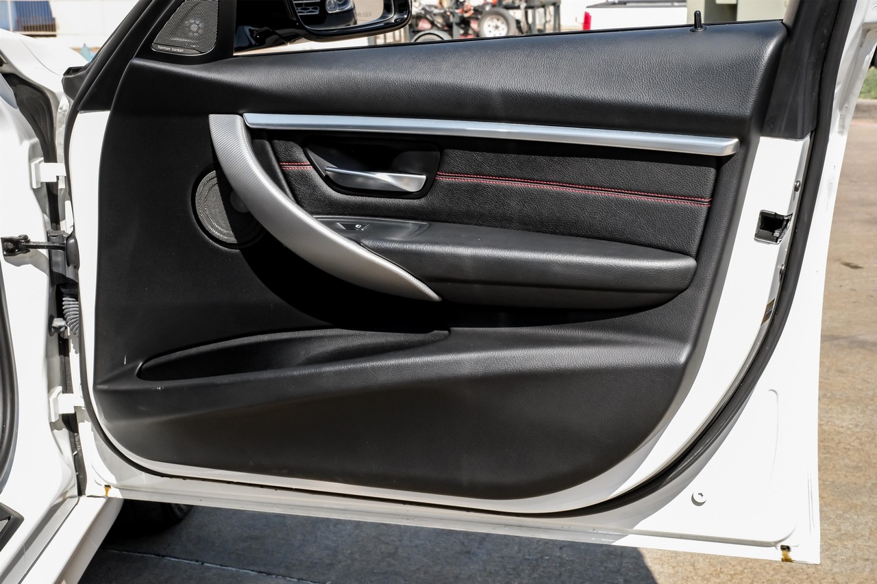 BMW 3 Series Vehicle Main Gallery Image 47