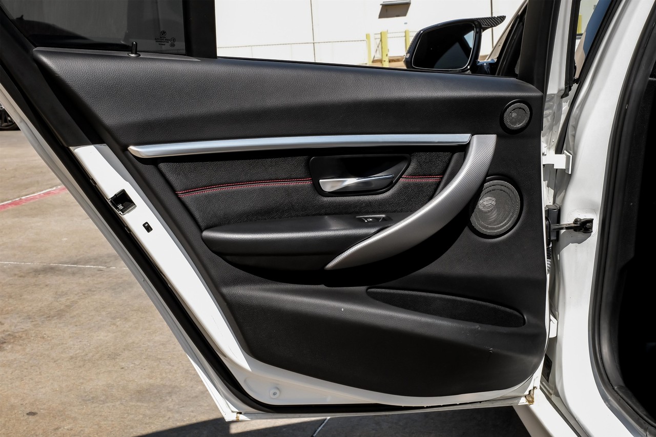 BMW 3 Series Vehicle Main Gallery Image 48