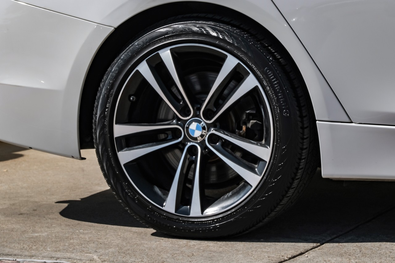 BMW 3 Series Vehicle Main Gallery Image 57