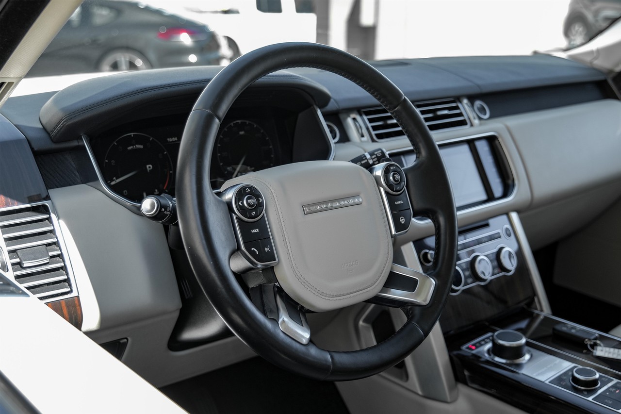 Land Rover Range Rover Vehicle Main Gallery Image 14