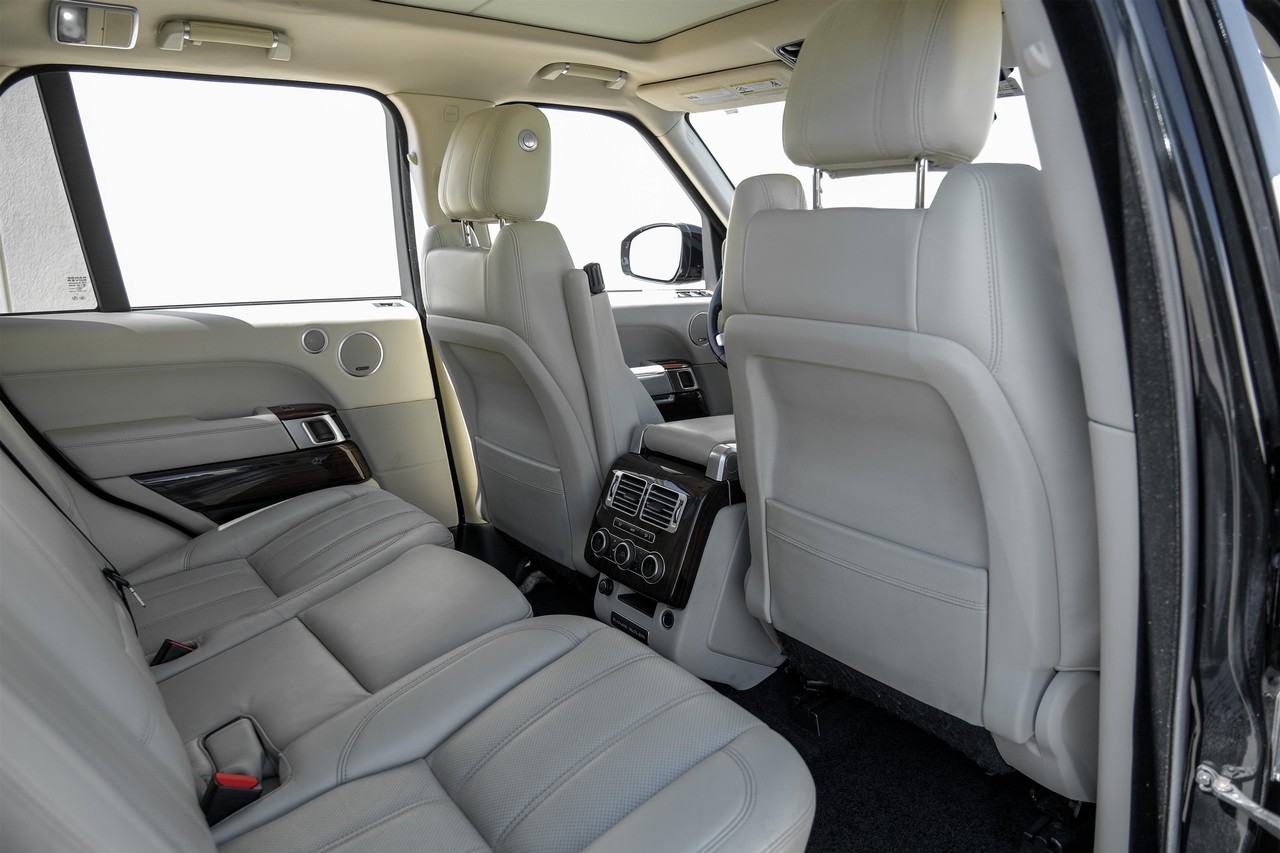 Land Rover Range Rover Vehicle Main Gallery Image 33