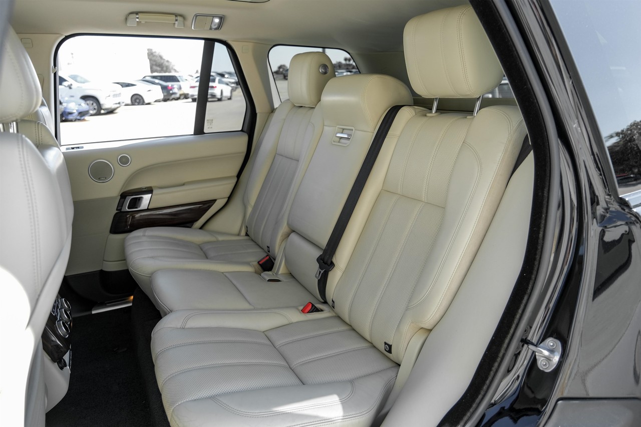 Land Rover Range Rover Vehicle Main Gallery Image 36
