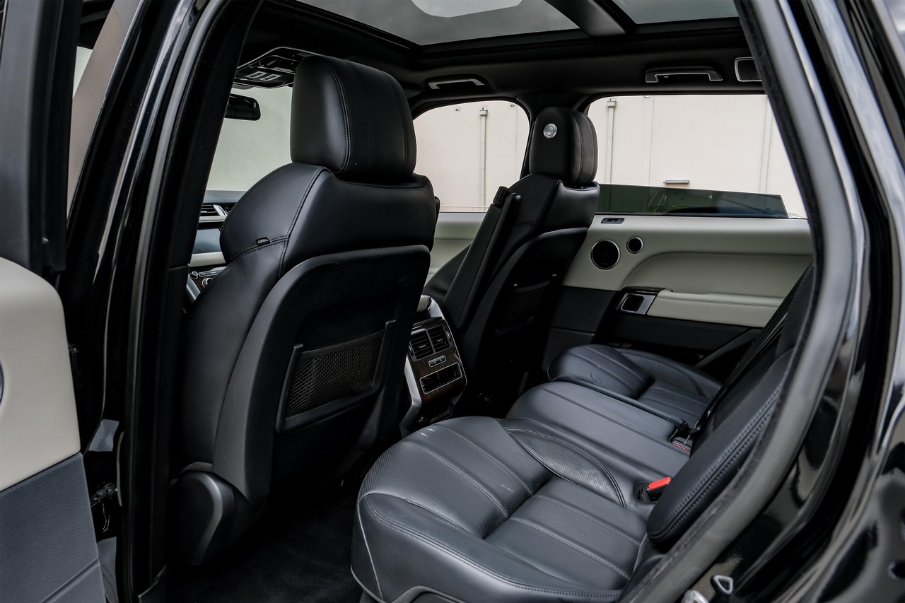 Land Rover Range Rover Sport Vehicle Main Gallery Image 34