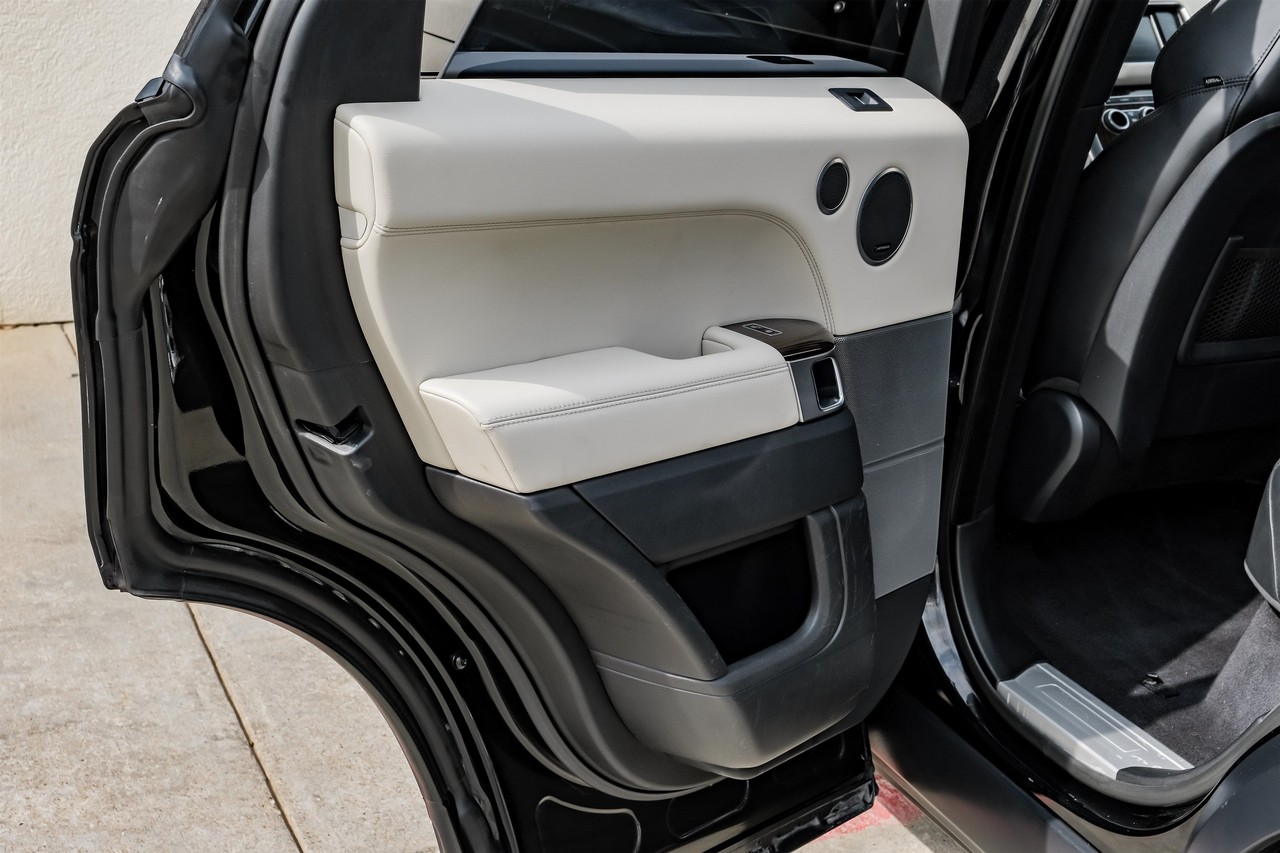 Land Rover Range Rover Sport Vehicle Main Gallery Image 42