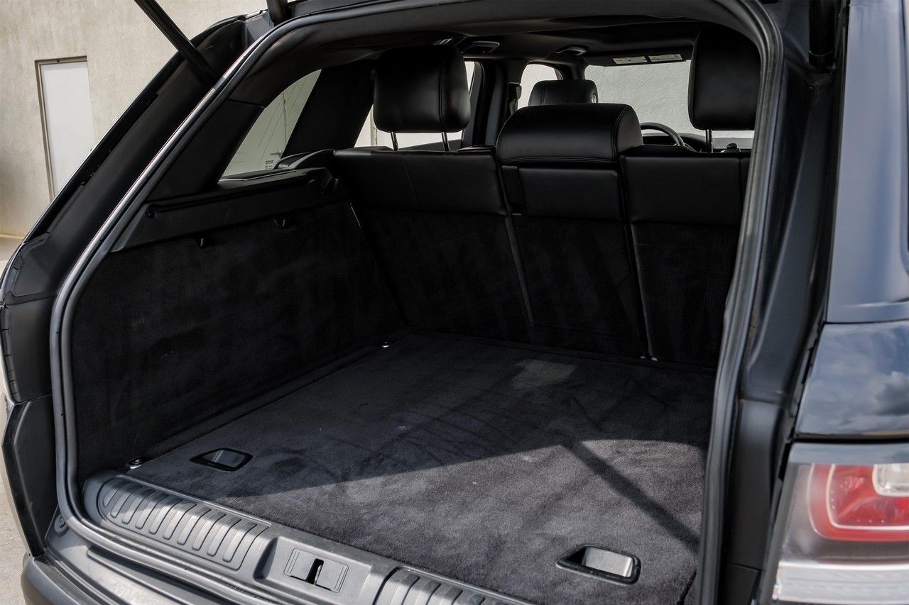 Land Rover Range Rover Sport Vehicle Main Gallery Image 46
