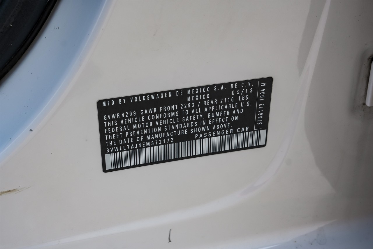 Volkswagen Jetta Sedan Vehicle Main Gallery Image 49