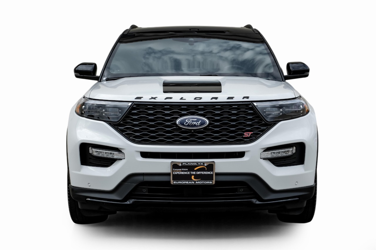 Ford Explorer Vehicle Main Gallery Image 06