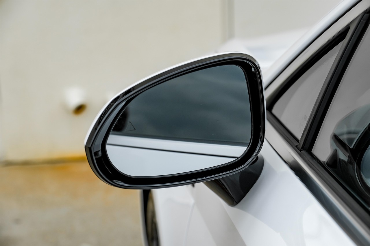 Hyundai Sonata Vehicle Main Gallery Image 42
