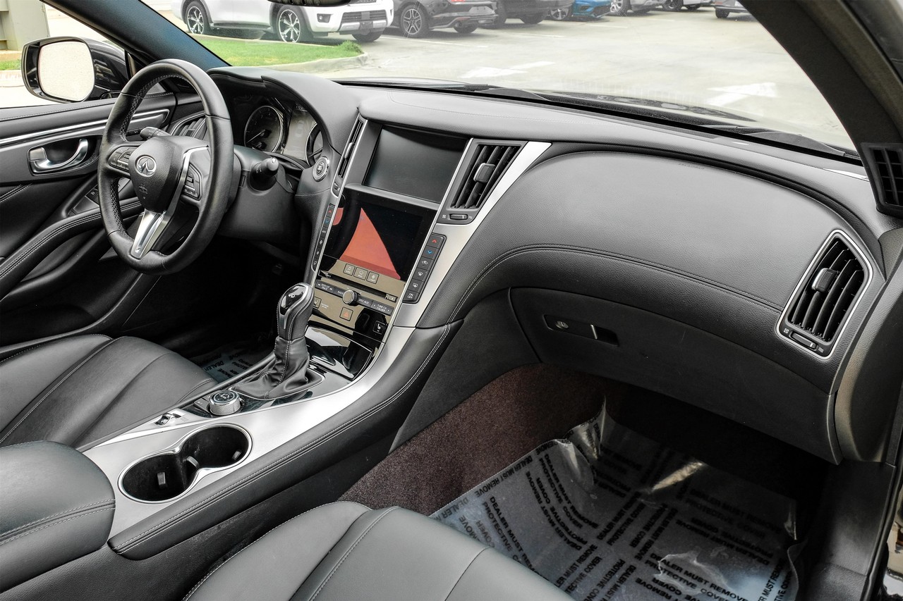 INFINITI Q60 Vehicle Main Gallery Image 13