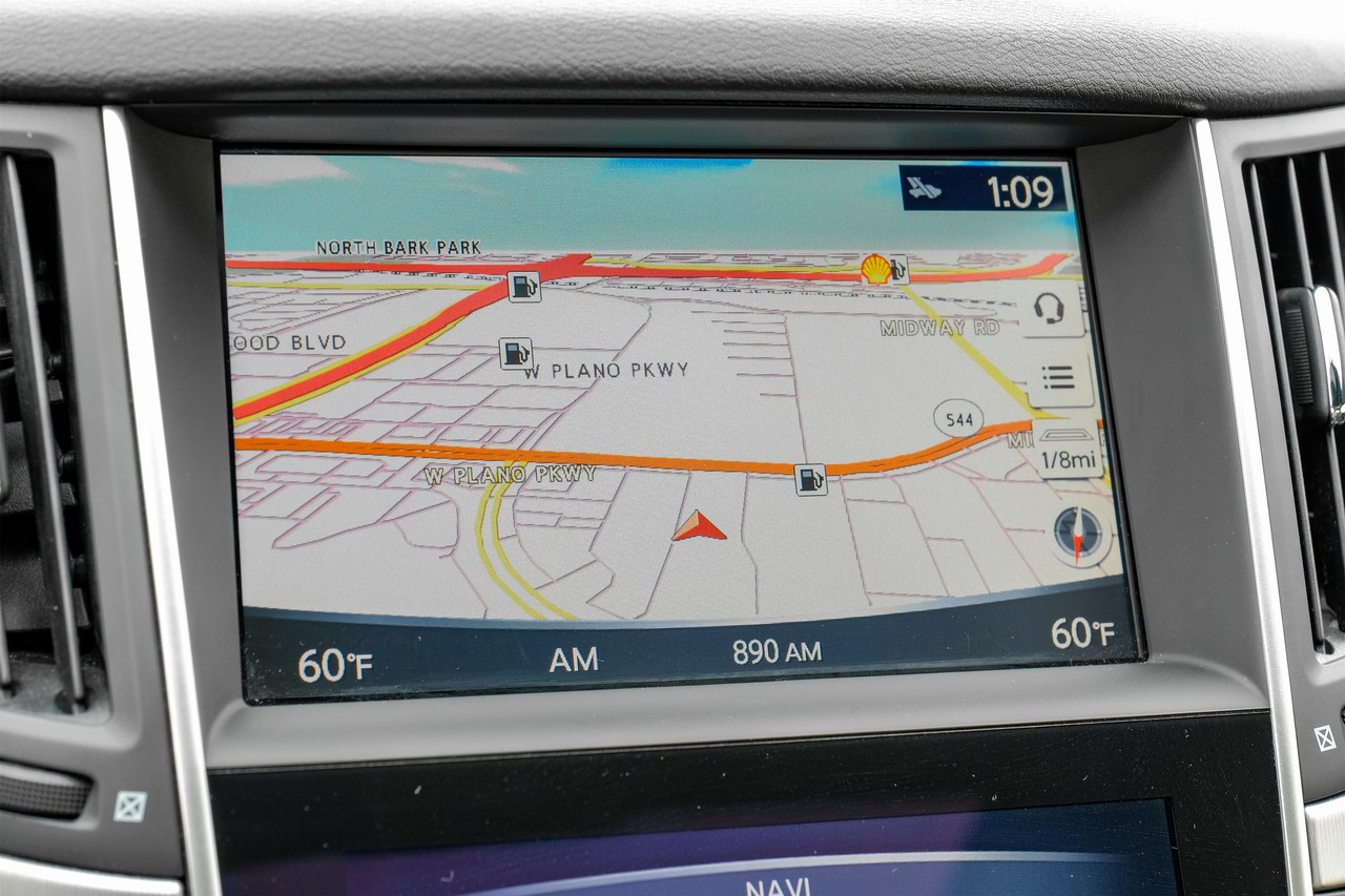 INFINITI Q60 Vehicle Main Gallery Image 21