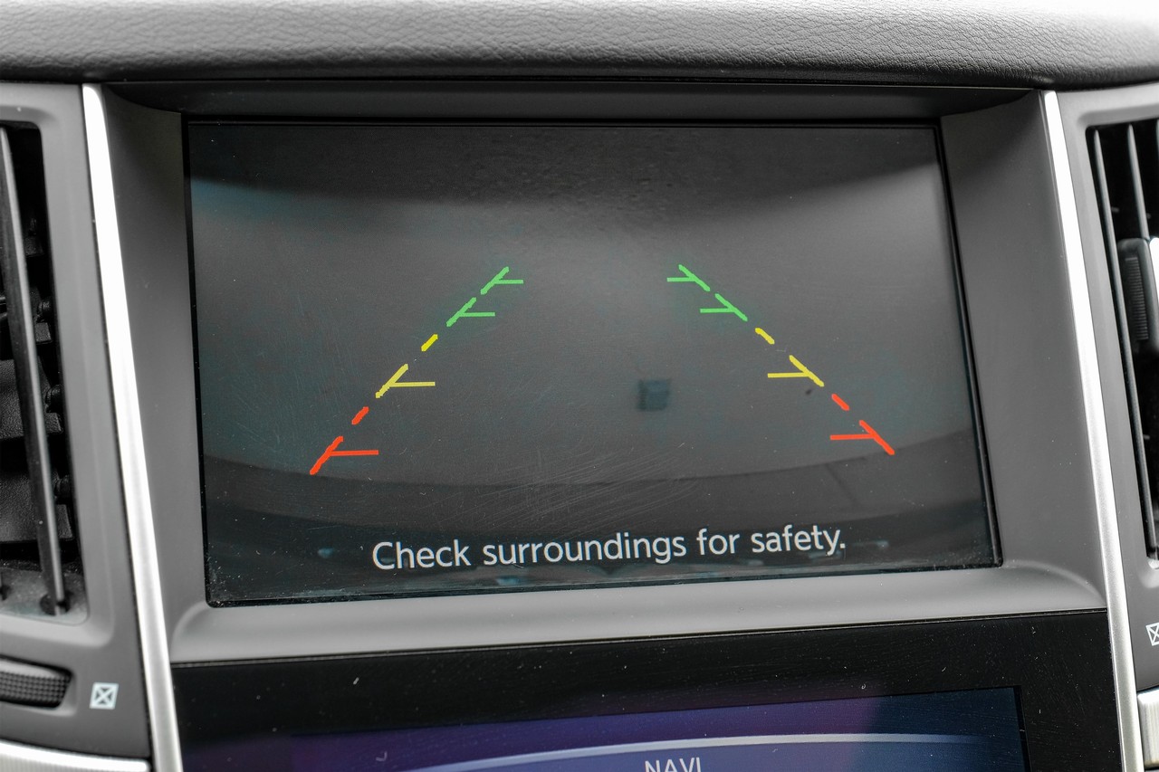 INFINITI Q60 Vehicle Main Gallery Image 22