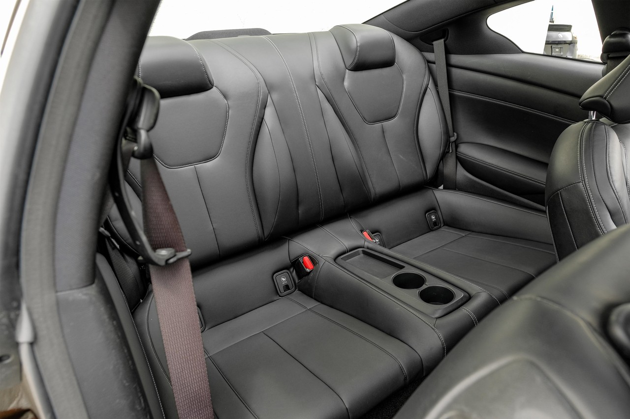 INFINITI Q60 Vehicle Main Gallery Image 30