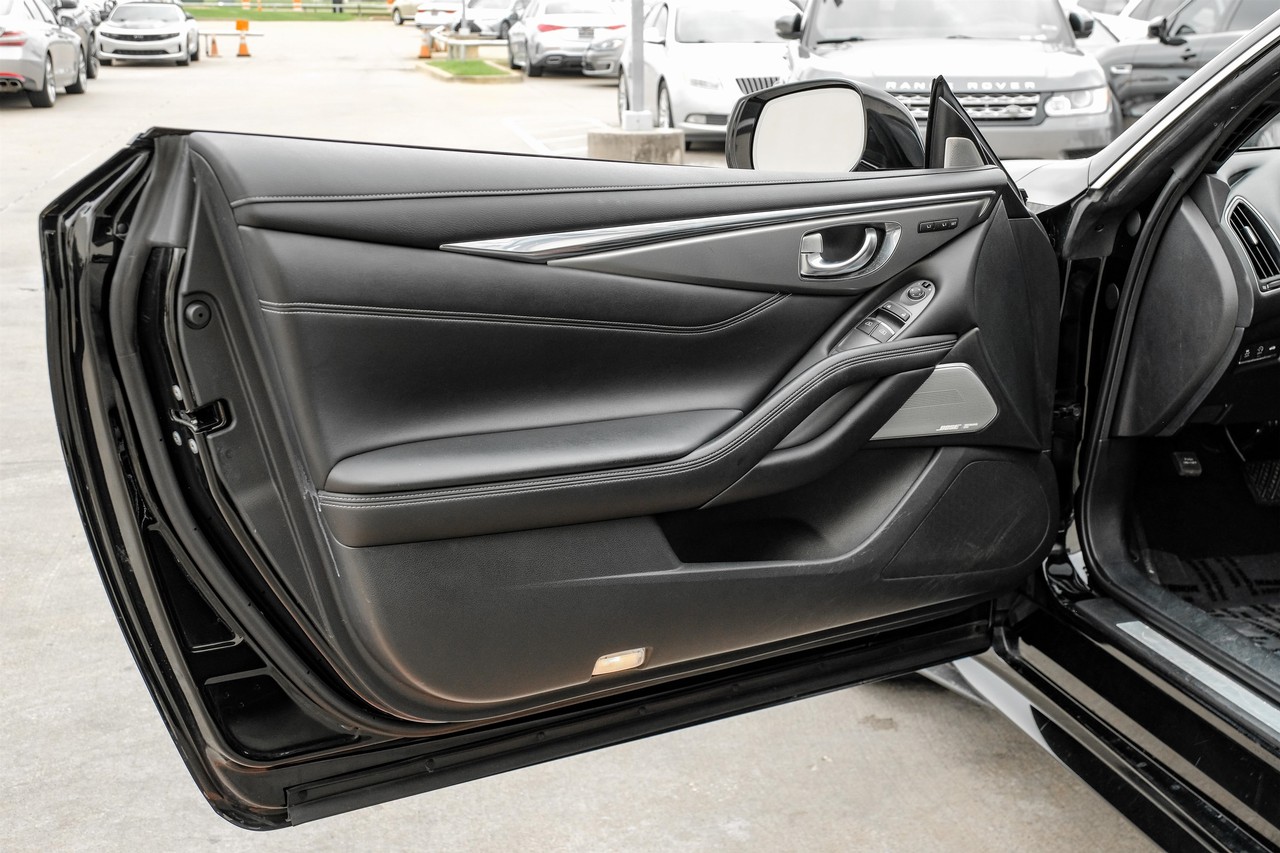 INFINITI Q60 Vehicle Main Gallery Image 34