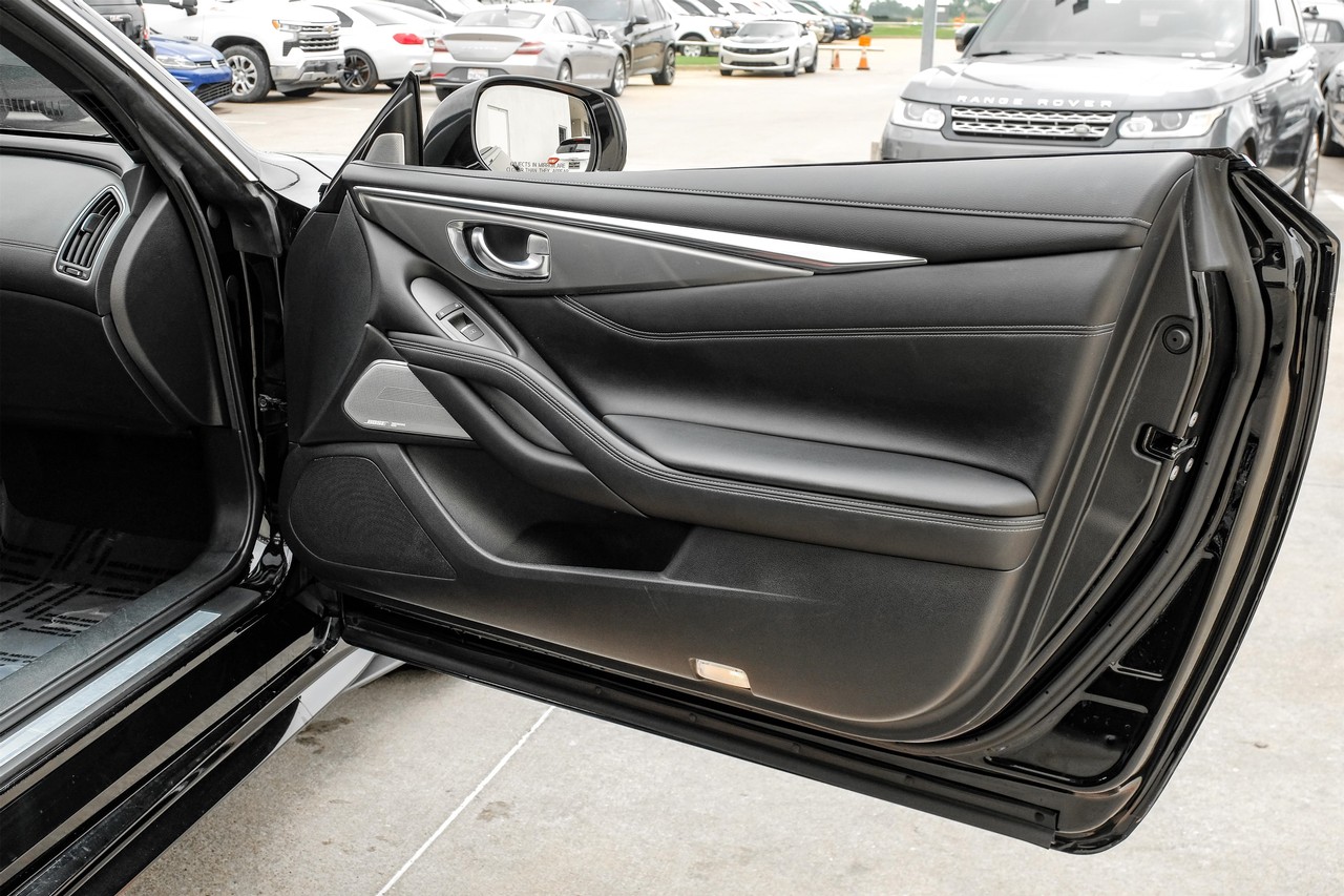 INFINITI Q60 Vehicle Main Gallery Image 36