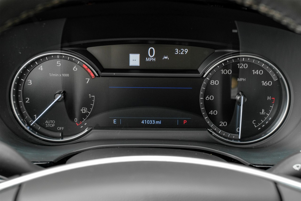 Cadillac XT5 Vehicle Main Gallery Image 19