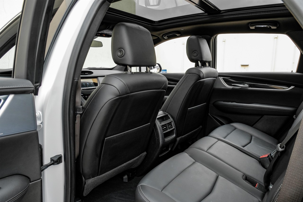 Cadillac XT5 Vehicle Main Gallery Image 33