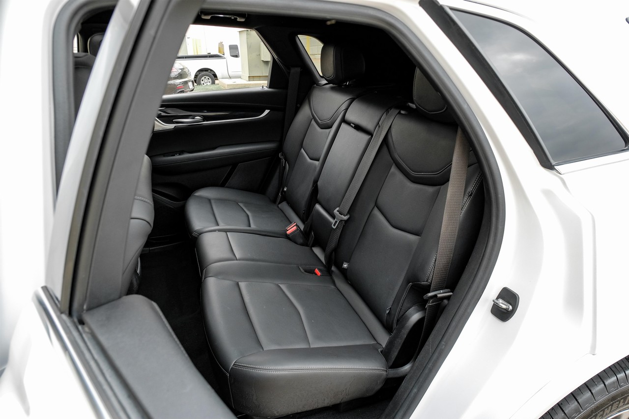Cadillac XT5 Vehicle Main Gallery Image 34