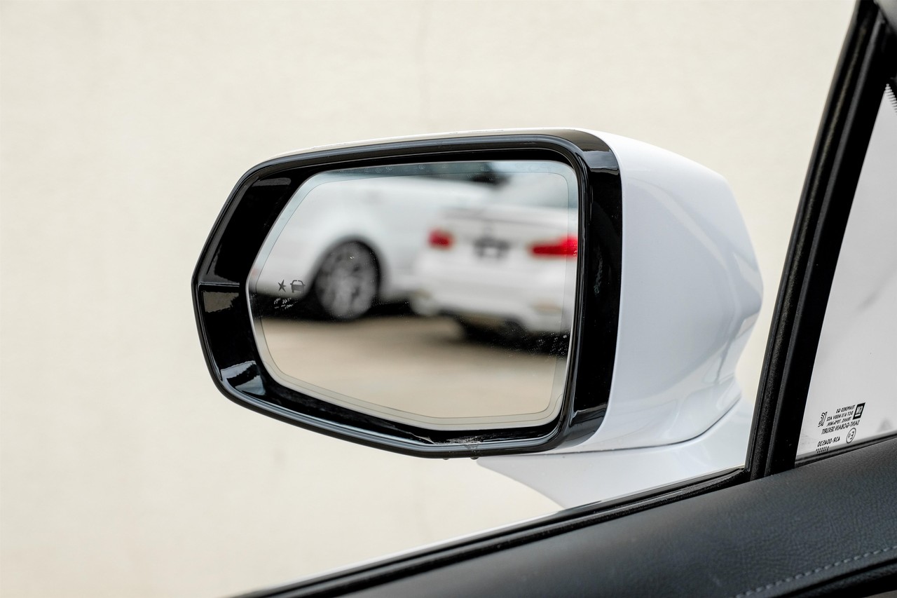 Cadillac XT5 Vehicle Main Gallery Image 36