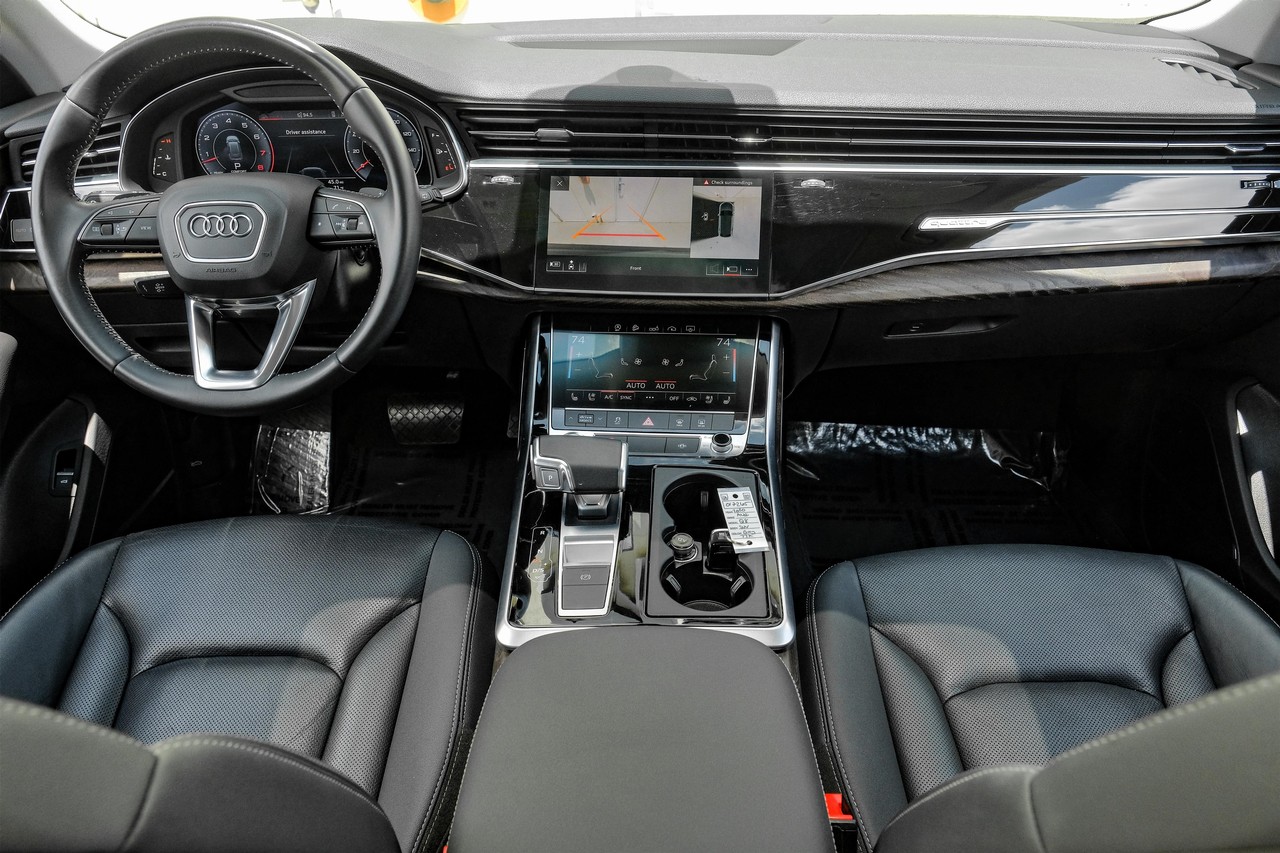 Audi Q8 Vehicle Main Gallery Image 15