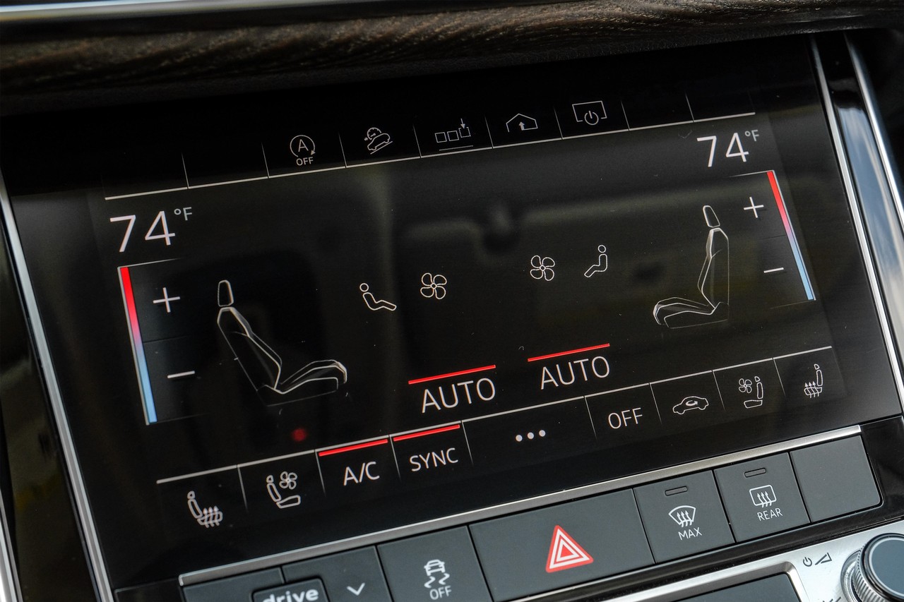 Audi Q8 Vehicle Main Gallery Image 29