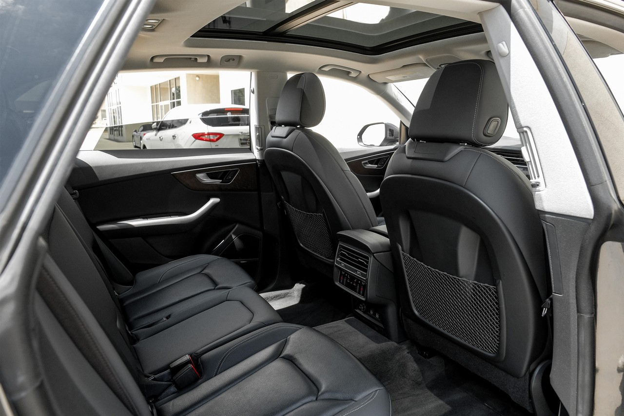 Audi Q8 Vehicle Main Gallery Image 35