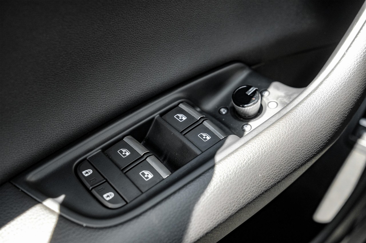 Audi Q8 Vehicle Main Gallery Image 42