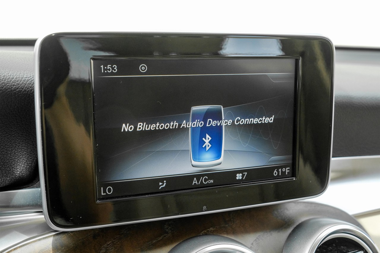 Mercedes-Benz GLC Vehicle Main Gallery Image 30