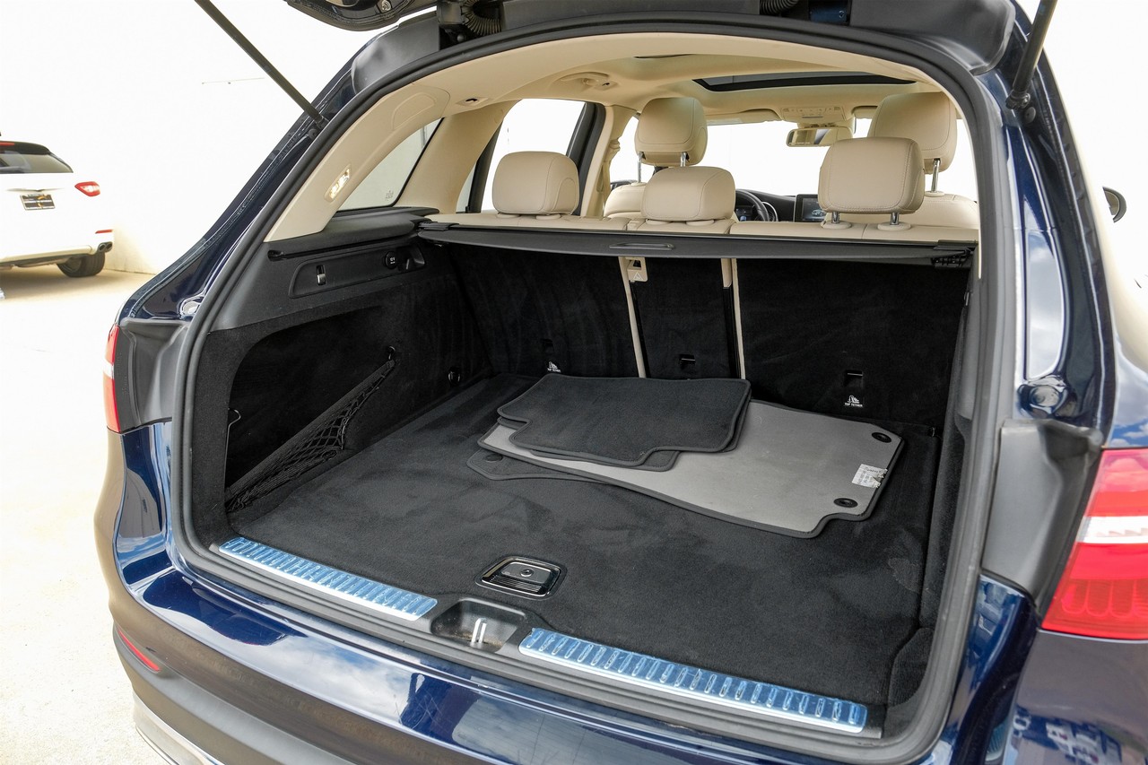 Mercedes-Benz GLC Vehicle Main Gallery Image 47