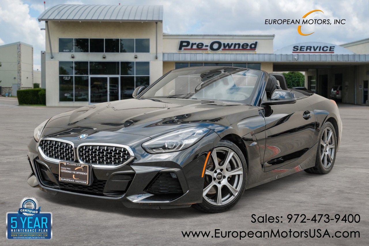 BMW Z4 Vehicle Main Gallery Image 01