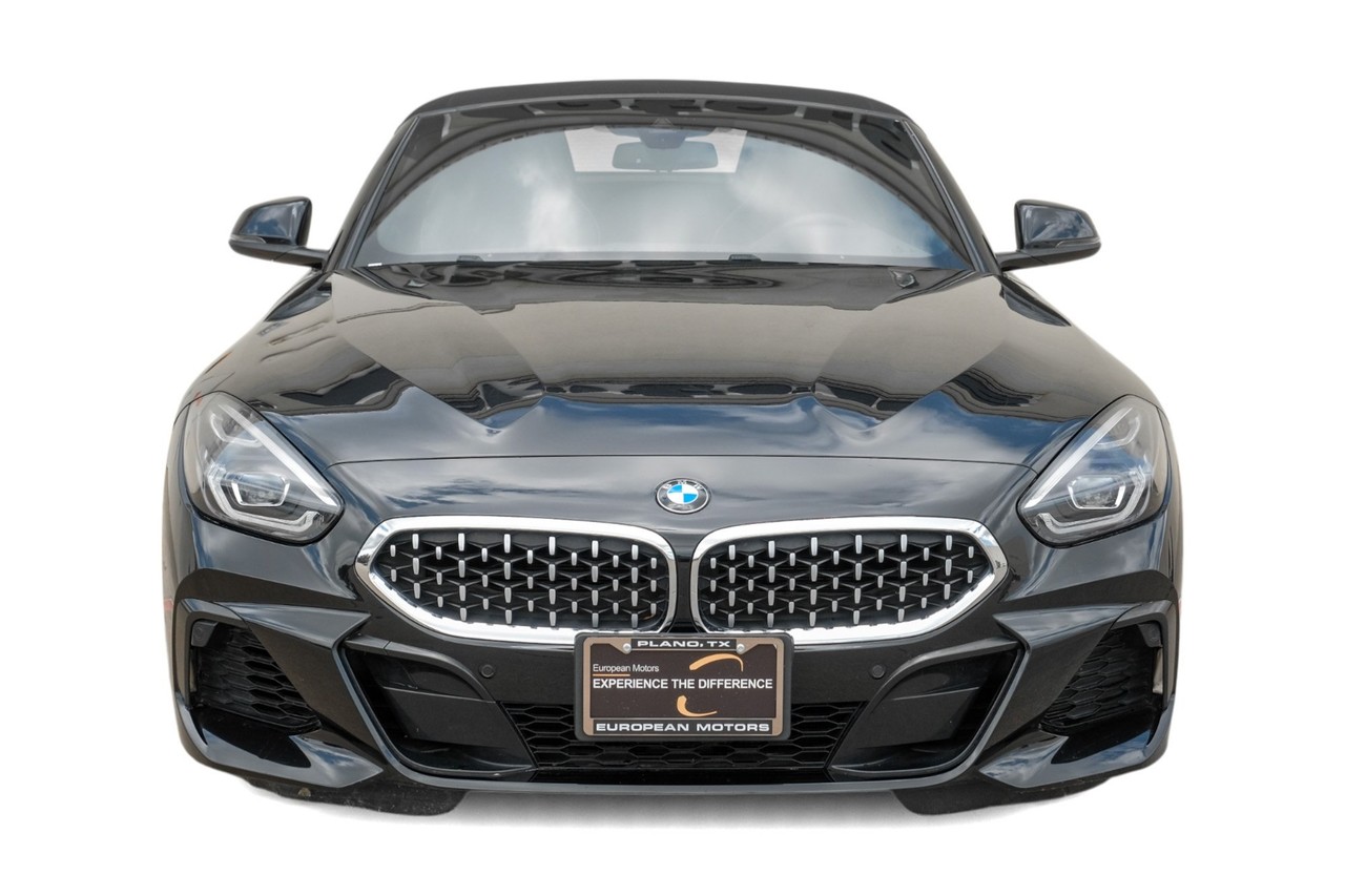 BMW Z4 Vehicle Main Gallery Image 07