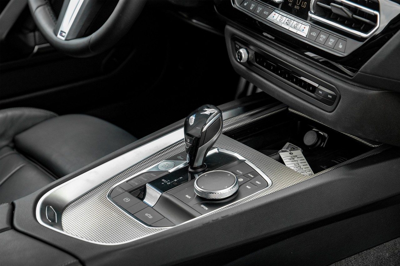 BMW Z4 Vehicle Main Gallery Image 28