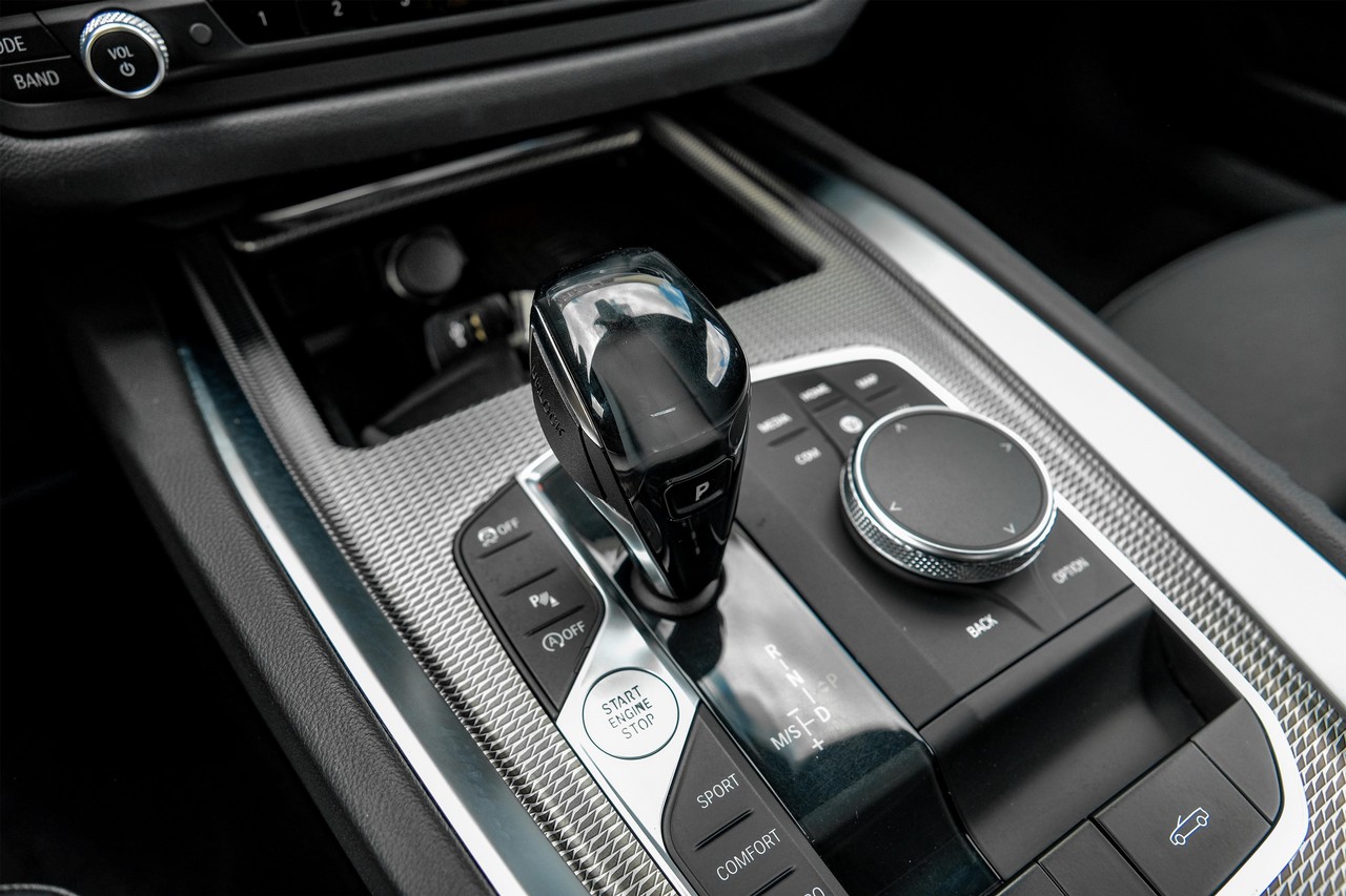 BMW Z4 Vehicle Main Gallery Image 29