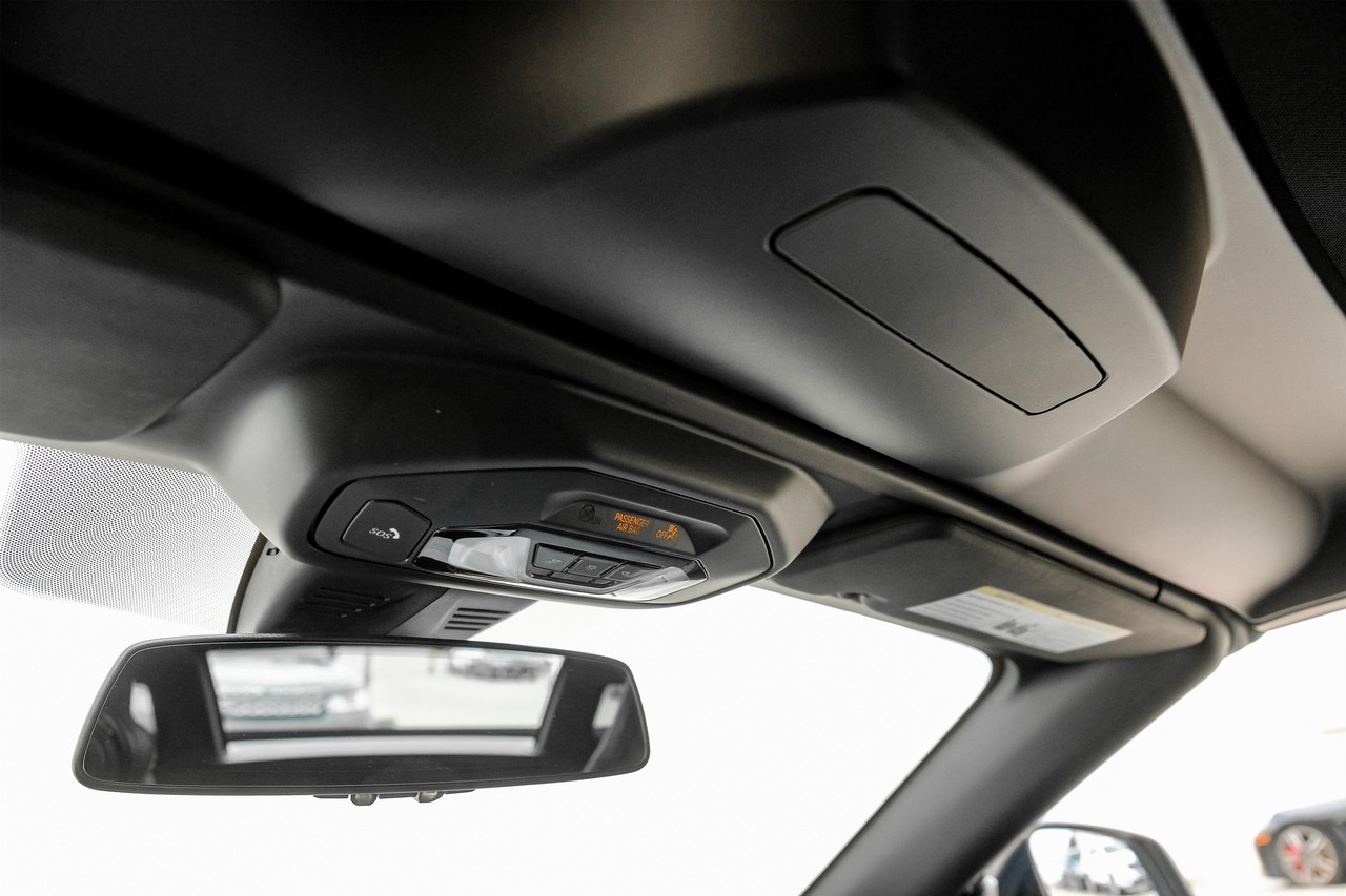 BMW Z4 Vehicle Main Gallery Image 34