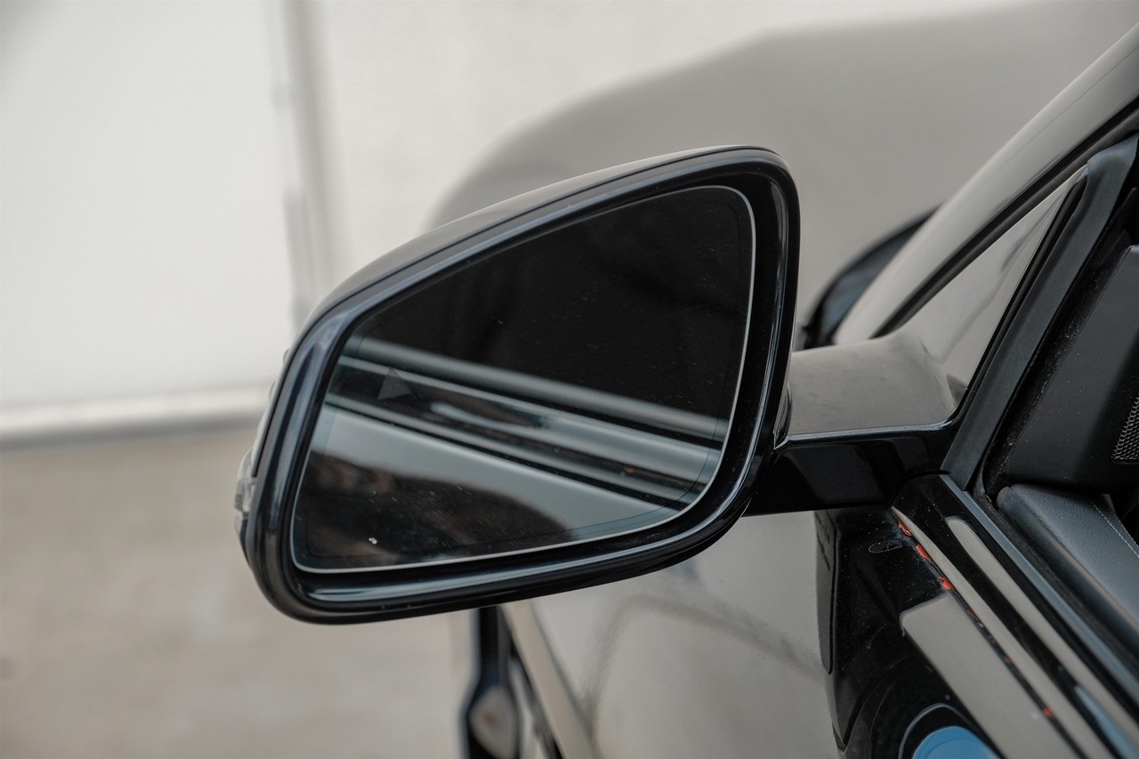 BMW Z4 Vehicle Main Gallery Image 41
