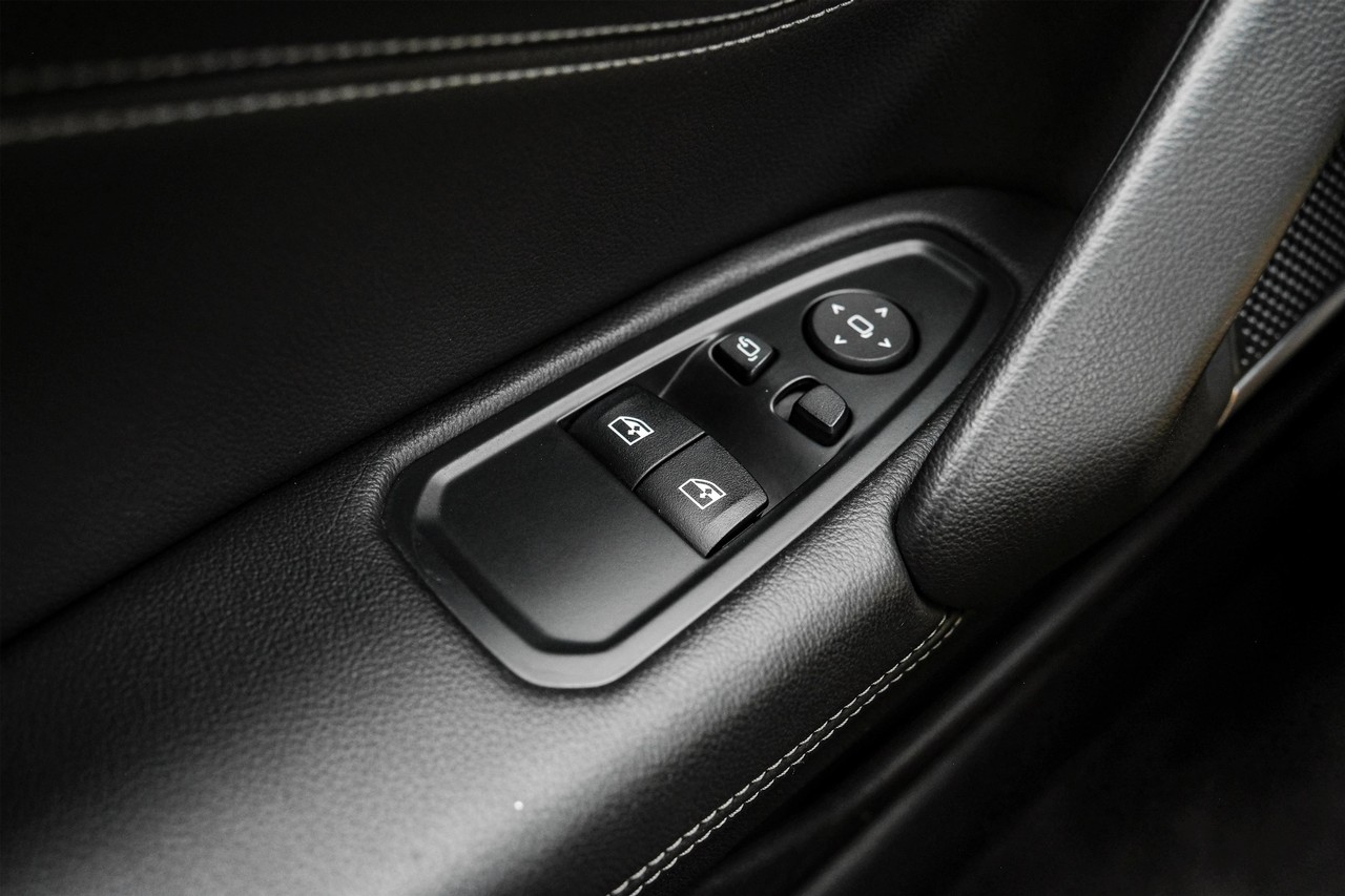 BMW Z4 Vehicle Main Gallery Image 43