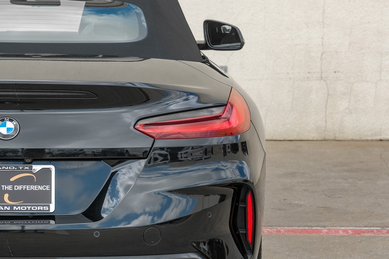 BMW Z4 Vehicle Main Gallery Image 49