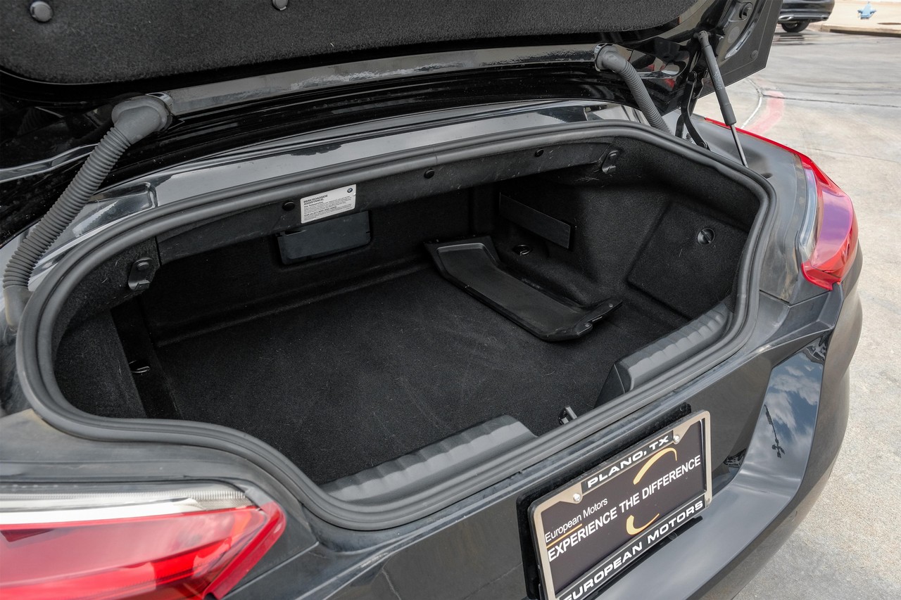 BMW Z4 Vehicle Main Gallery Image 51