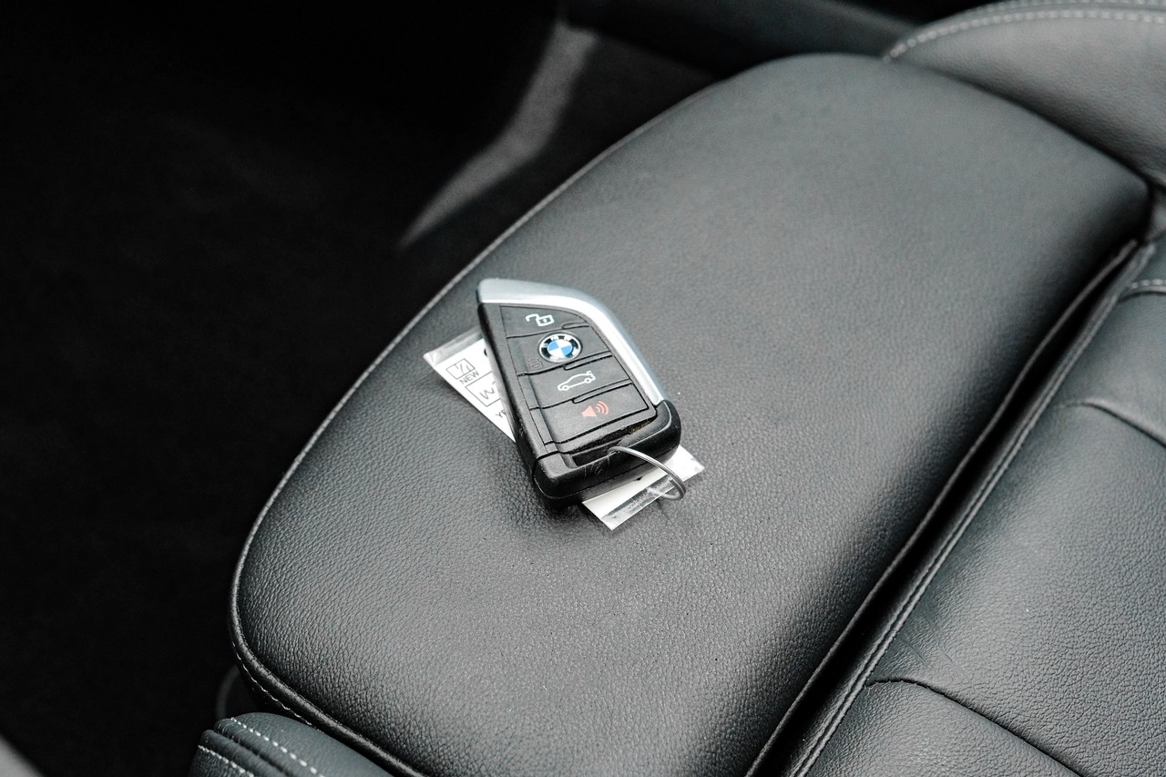 BMW Z4 Vehicle Main Gallery Image 56