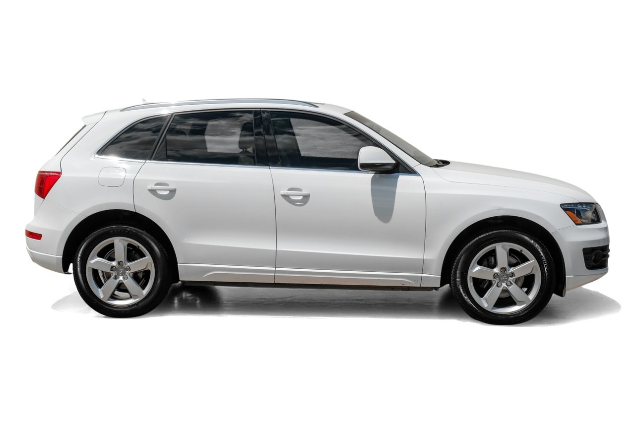 Audi Q5 Vehicle Main Gallery Image 08