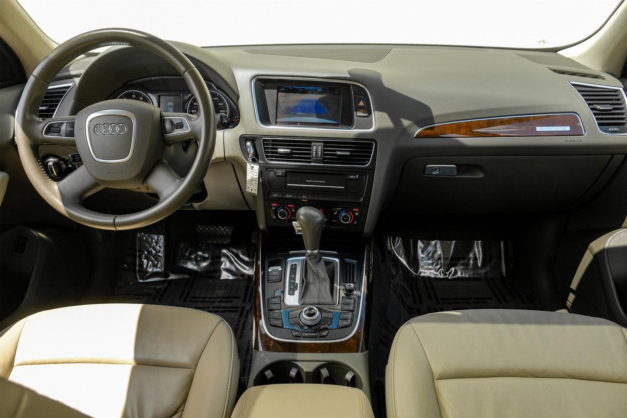 Audi Q5 Vehicle Main Gallery Image 15