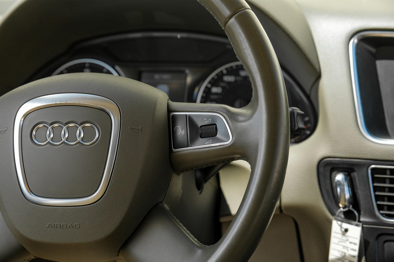 Audi Q5 Vehicle Main Gallery Image 18