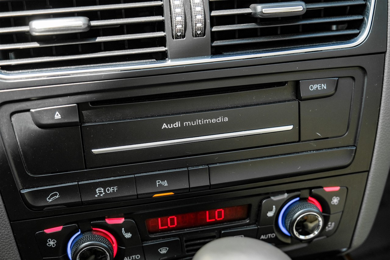 Audi Q5 Vehicle Main Gallery Image 25