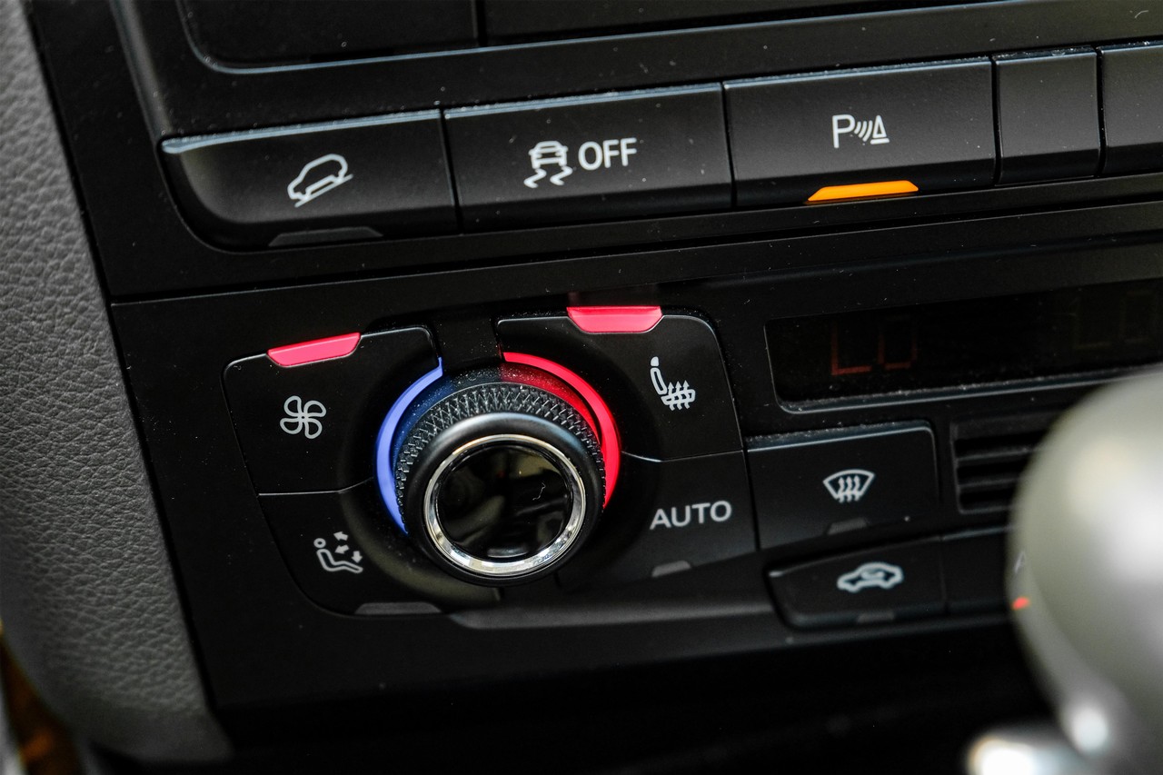 Audi Q5 Vehicle Main Gallery Image 27