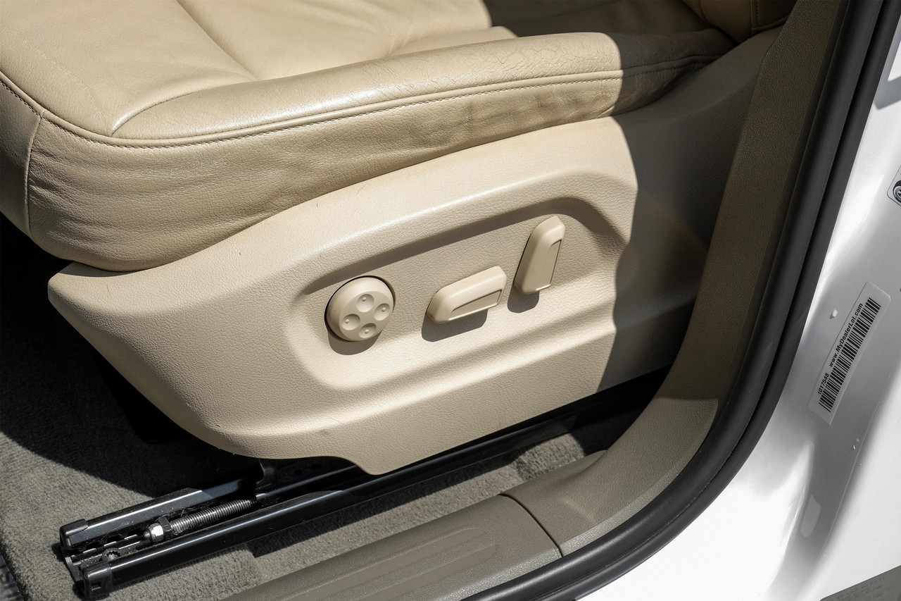 Audi Q5 Vehicle Main Gallery Image 32