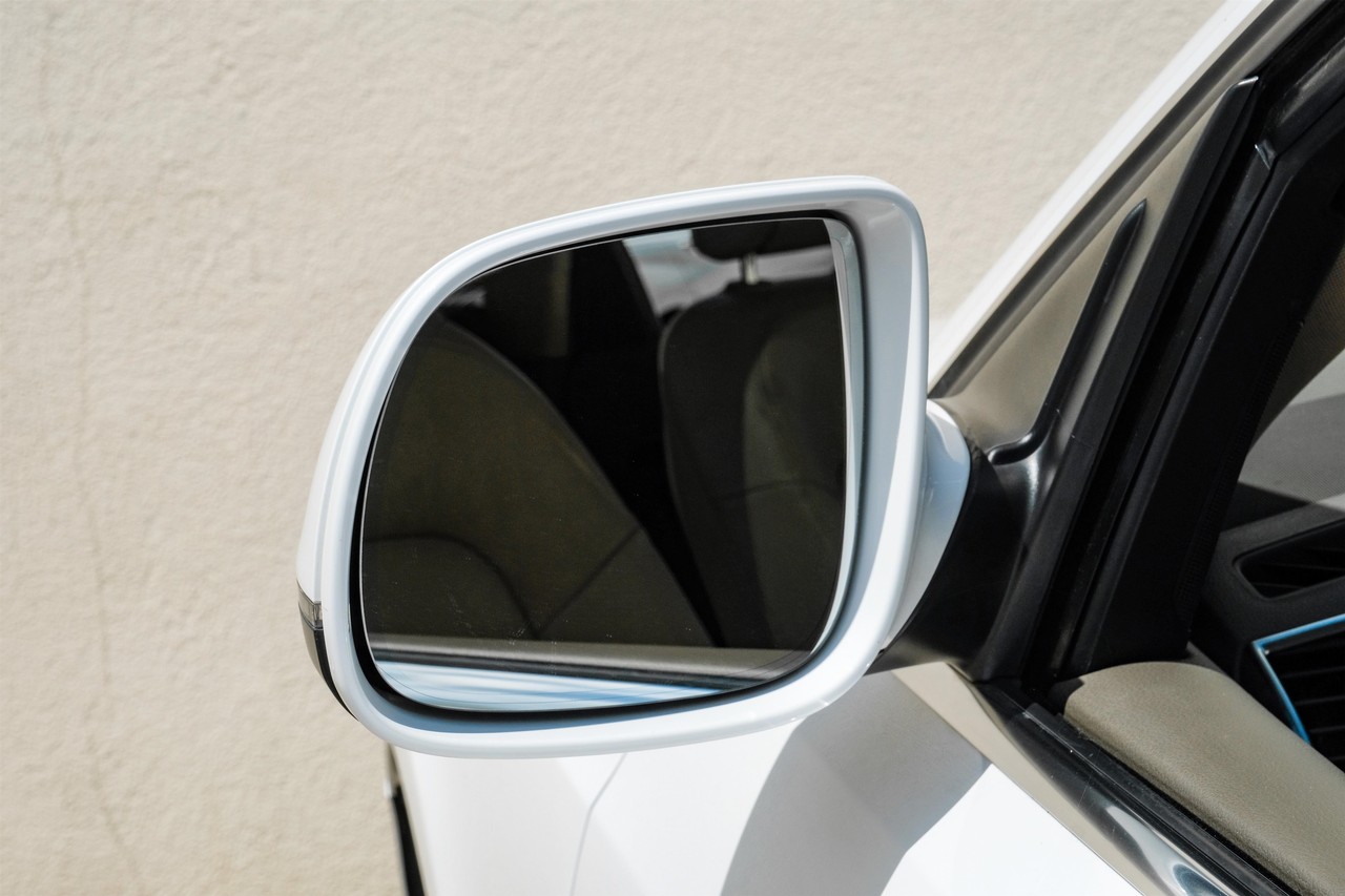 Audi Q5 Vehicle Main Gallery Image 38