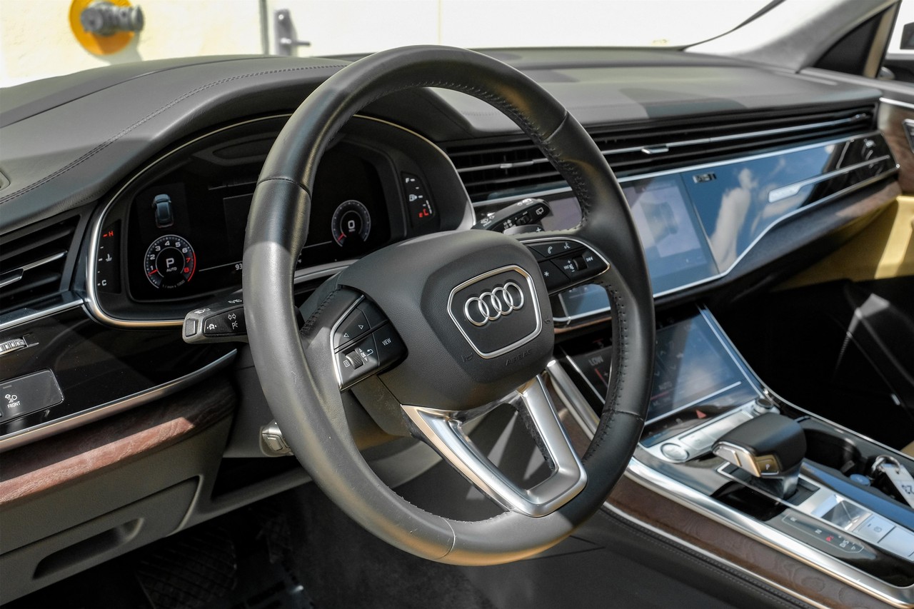 Audi Q8 Vehicle Main Gallery Image 16